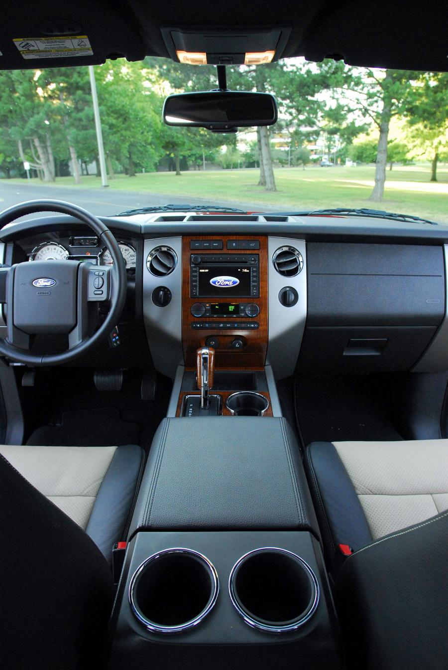  Ford Expedition 2007 года  (фото 6 из 80)
